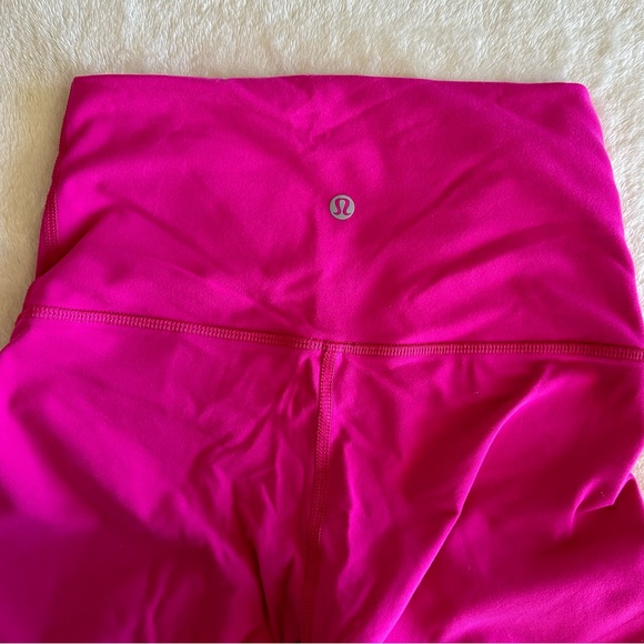 hot pink Lululemon Wunder Under pant - Picture 4 of 4